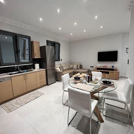 לוטראקי Kontis' Furnished Apartment מראה חיצוני תמונה